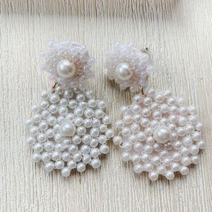 Sara Campbell Hilary Pearl earrings
